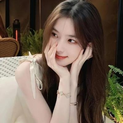 彩凤云裳